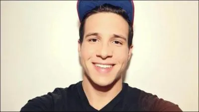 Qui arrive au studio dans la saison 3 ?