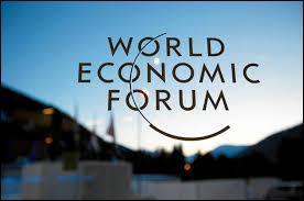 En quelle année a été crée le forum économique mondial dont le siège est à Genève ?