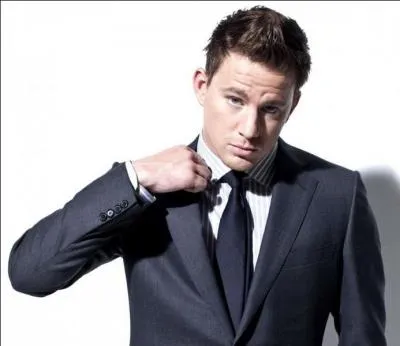 A-t-il déjà joué aux côtés de Mila Kunis ?