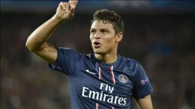 Qui est ce joueur de foot ?