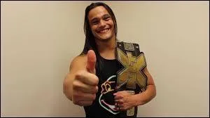 Comment s'appelle ce catcheur qui a la "BoLieve Attitude" ?