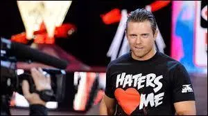 Comment s'appelle ce catcheur qui se croit le meilleur de la WWE ?