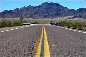 Qui a interprété "Sur la route" dans les années 90 ?