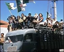 Et en quelle année l'Algérie déclare-t-elle son indépendance ?