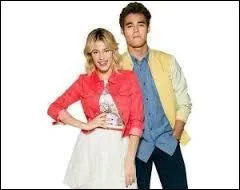 Violetta va-t-elle sortir avec León toute la première partie de la saison 3 ?