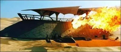 Quel(s) personnage(s) est / sont mort(s) à cause l'explosion de la barge de Jabba ?