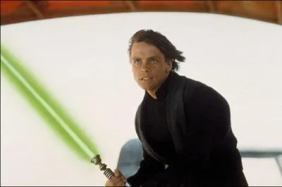 Grâce à quel personnage Luke a-t-il pu récupérer son sabre laser ?