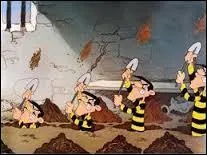 Quel constructeur a baptisé un de ses modèles "Evasion" ?