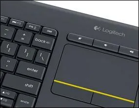 Combien de mois le dernier clavier de Logitech, le K400, peut-il tenir chargé ?