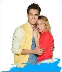 Dans la saison 3, qui aime León ?