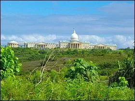Palau abrite la plus petite capitale du monde, constituée simplement d'un parlement. Quel est son nom ?