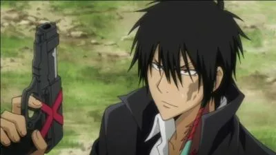 Je suis le fils du Nono Vongola ainsi que le chef de la Varia. Je suis :