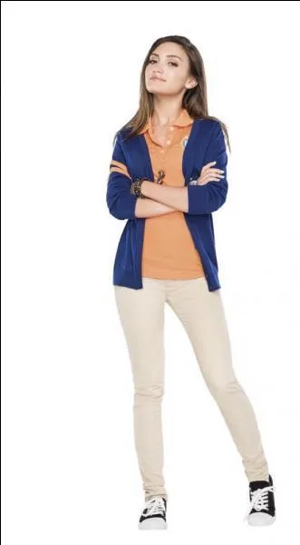 Qui est Andrea "Andi" Cruz ?