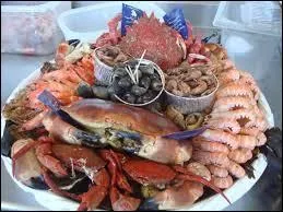 Parmi ces fruits de mer, lequel n'est pas comestible ?