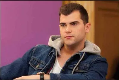 Je suis tombé amoureux d'une fille qui nie ses sentiments (saison3) qui suis-je ?