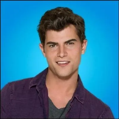 Je suis amoureux de Violetta et dans la prochaine saison je tombe amoureux de Francesca, qui suis-je ?