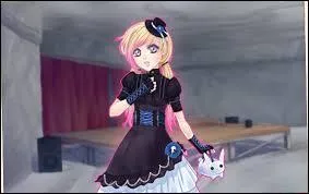 Oh, une lolita. Quel est son prénom ?