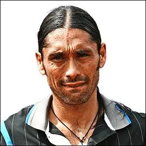 Dans quelle discipline sportive Marcelo Rios et Fernando Gonzalez ont-ils porté haut les couleurs de leur pays ?