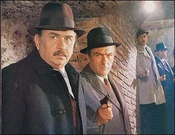 Adaptation d'un roman de Simenon, quel est ce film de Mario Landi qui se déroule dans un quartier chaud de Paris ?