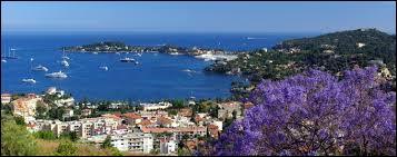 Pour commencer cette balade dominicale, je vous emmène sur la Côte d'Azur.Nous partons à la découverte de Beaulieu-sur-Mer, ville située dans le département ...
