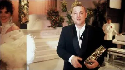 En 1984, Coluche reçut le César du meilleur acteur pour le film « Le maître d'école ».