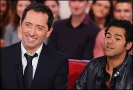 Jamel Debbouze et Gad Elmaleh sont réunis dans un de ces trois sketchs, lequel ?