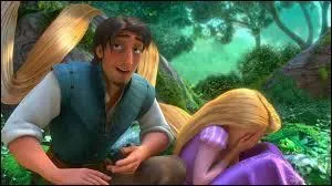 Pourquoi la princesse hésite-t-elle à partir avec Flynn Rider ?