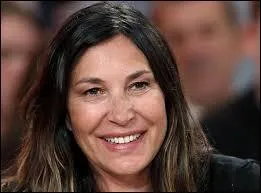 Quel chanteur français a dit : "Je connais quelques joueurs de football ! Bien sûr, je connais Zazie" ?