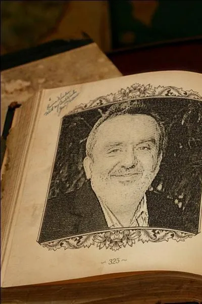 Quel ex-membre des Nuls a créé et dirigé la chaîne de télé "comédie ! " ?