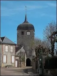 La commune bourguignonne de Villiers-Saint-Benoît se situe dans le département ...
