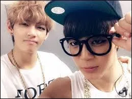 Quel duo est surnommé "Line 95" à cause de l'année de naissance de ses membres ?