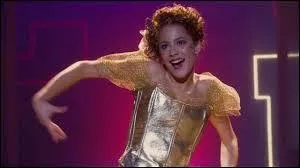 Quelle est la première chanson qu'a écrite Violetta dans la saison 1 ?