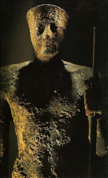 Qui est ce pharaon ? Sous la sixième dynastie, il monta sur le trône enfant et y demeura quatre-vingt-quatorze ans, c'est le règne le plus long de l'histoire.