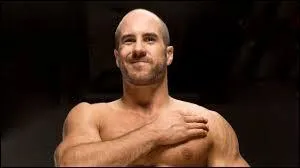 Comment s'appelle le finisher de Cesaro ?