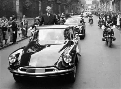 Quel évènement poussa Jean-Marie Bastien-Thiry à commettre l'attentat du Petit-Clamart, visant à assassiner de Gaulle le 22 août 1962 ?