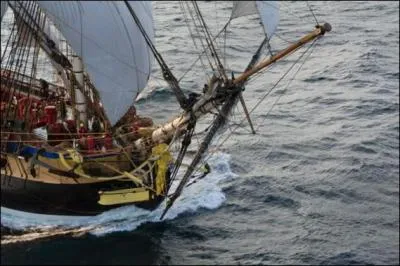 L'Hermione est arrivée à New-York. Quand devrait-elle faire son retour à Rochefort ?