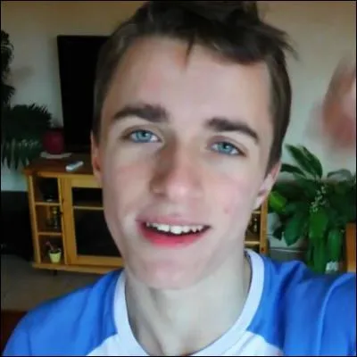 Quand a-t-il posté sa première vidéo ?