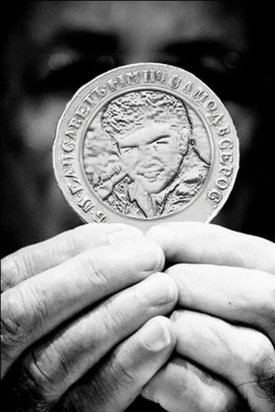 Avec qui Elsa interpréta-t-elle en duo la chanson : "Un roman d'amitié", en 1988 ?