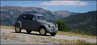 Quelle est la distance entre Paris et Sofia ?