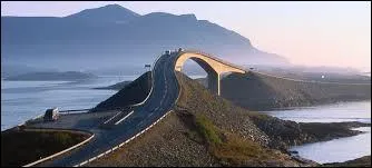 Quelle est la distance entre Paris et Rome ?