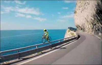 Quelle est la distance entre Paris et Reykjavik ?