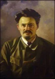 De quelle police politique faisait partie Ramón Mercader, l'assassin de Trotski qui est l'un des plus grands rivaux de Staline ?