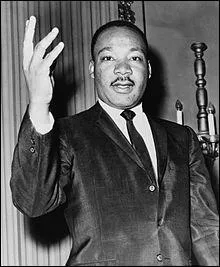 Militant pour les droits civiques des noirs aux États-Unis, quel discours célèbre Martin Luther King a-t-il prononcé devant le Lincoln Memorial à Washington en 1963 ?