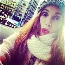 Comment s'appelle sa 2e meilleure amie dans la série ?