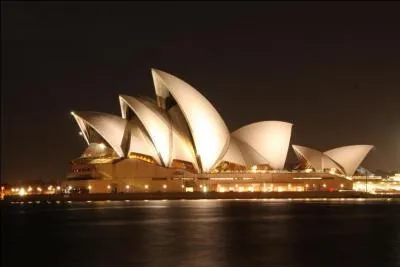 Ce monument, emblème de la ville australienne de Sydney, est un...