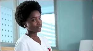 Comment s'appelle la référente de cette jeune infirmière ?