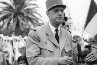 Jour du 3 juillet, Charles de Gaulle annonce la reconnaissance de la France vis-à-vis de l'indépendance de l'Algérie ; mais en quelle année cela s'est-il produit ?