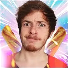 C'est un YouTuber qui joue principalement à "GTA V" sur sa chaîne, qui est-il ?
