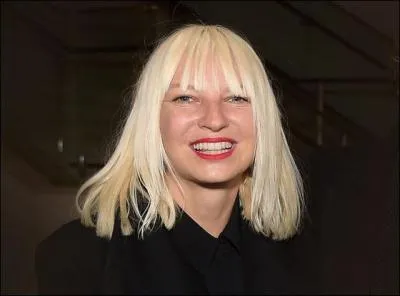 Sia a chanté "Just One Last Time". Vrai ou faux ?
