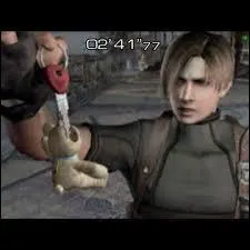 À la fin du jeu, après avoir vaincu Saddler, le chef suprême, Ada lance un compte à rebours pour faire exploser l'île et lance des clés à Leon avant de s'échapper. Leon et Ashley ont donc trois minutes pour s'enfuir de l'île. Mais ce sont les clés de quel véhicule ?